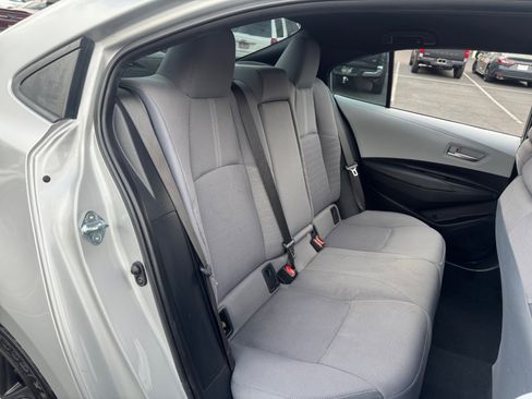 Used 2023 Toyota Corolla SE image 18
