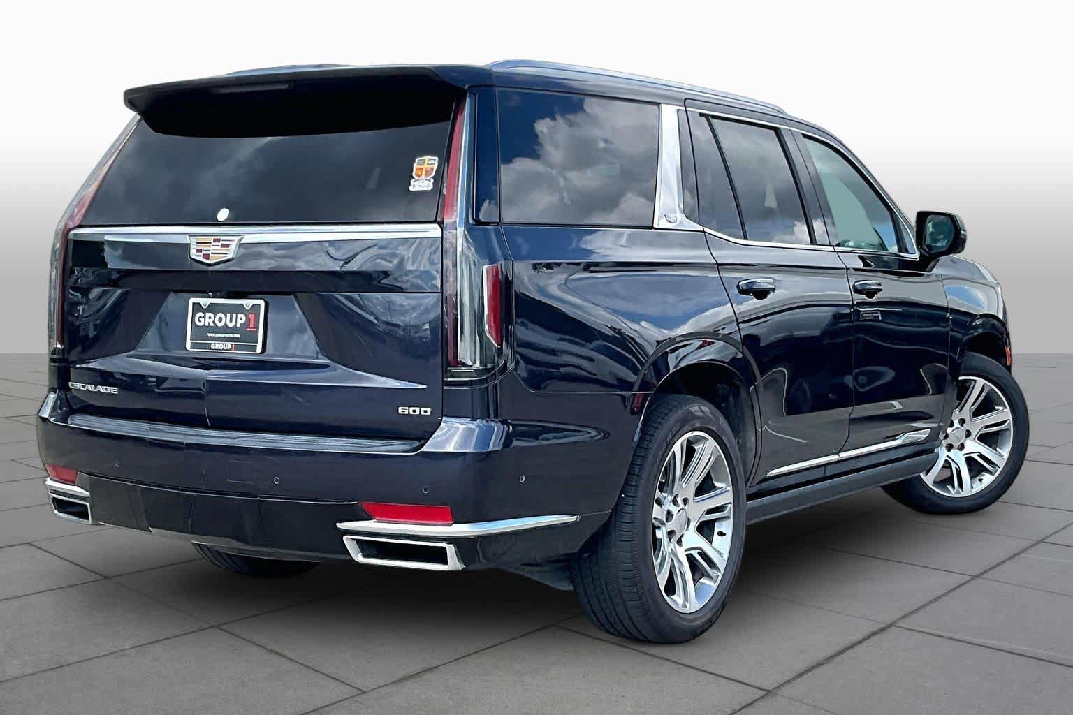 Used 2022 Cadillac Escalade Premium Luxury Platinum AWD/4WD image 12