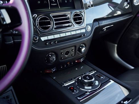 Used 2020 Rolls-Royce Wraith RWD image 47