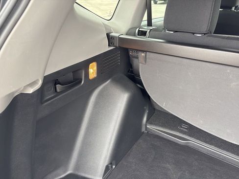 Used 2017 Honda CR-V EX image 9