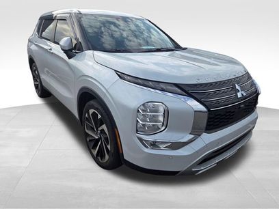 Used 2023 Mitsubishi Outlander SE