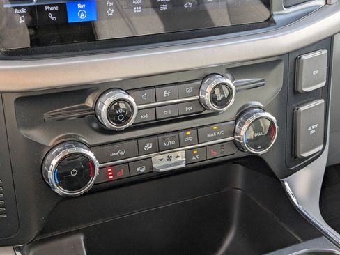 Used 2024 Ford F150 Lightning XLT image 25