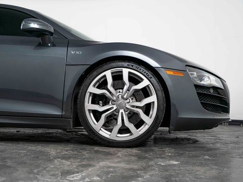 Used 2011 Audi R8 V10 image 11