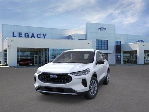 New 2026 Ford Escape Active image 2