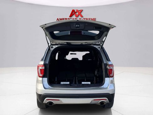Used 2017 Ford Explorer XLT FWD image 47