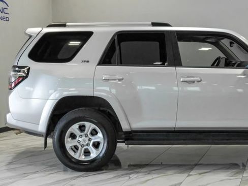 Used 2021 Toyota 4Runner SR5 Premium AWD/4WD image 18