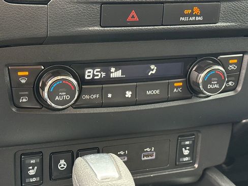 Used 2022 Nissan Frontier SV image 25