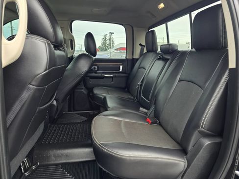 Used 2017 RAM 1500 Laramie w/ Convenience Group AWD/4WD image 16