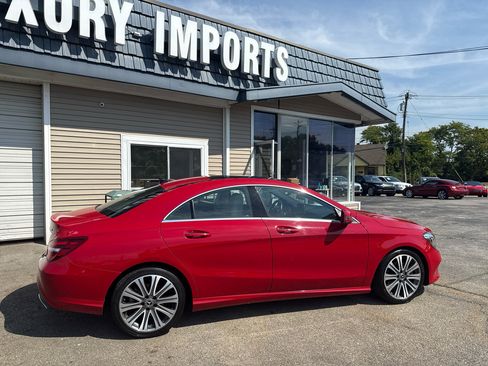 Used 2019 Mercedes-Benz CLA 250 4MATIC w/ Premium Package image 5