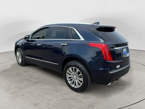 Used 2017 Cadillac XT5 Luxury w/ Driver Awareness Package AWD/4WD image 4