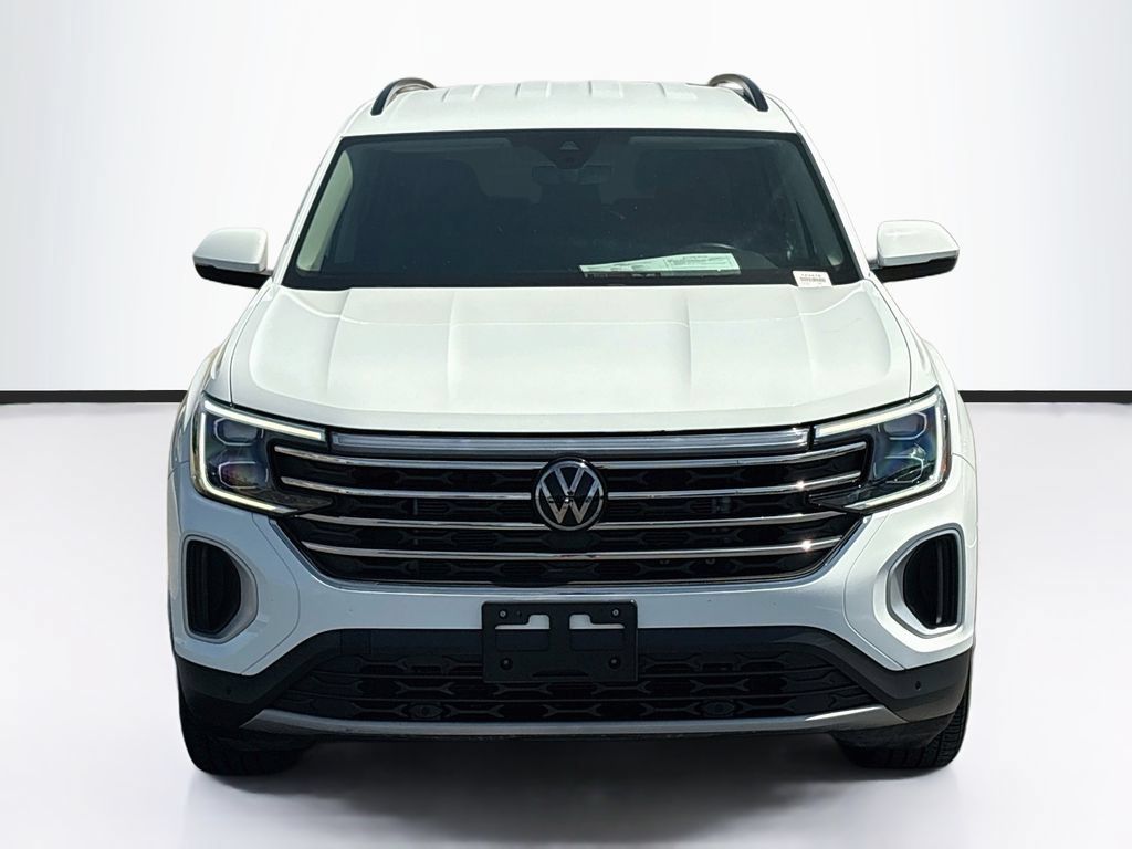 Used 2024 Volkswagen Atlas SE AWD/4WD image 2