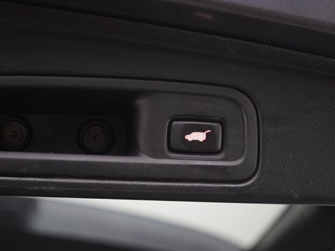 Used 2021 Honda Pilot Black Edition image 19