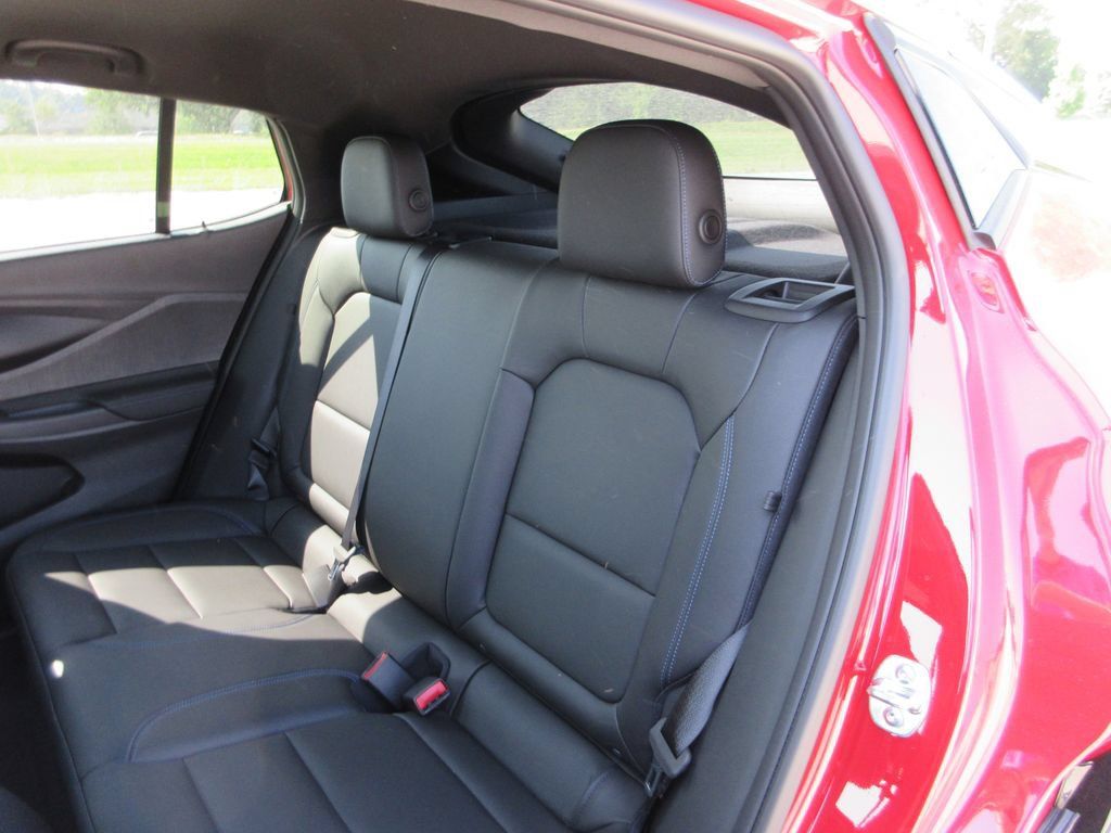 New 2026 Buick Envista Sport Touring w/ Convenience I Package FWD image 11