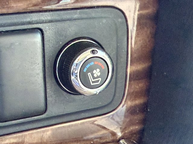 Used 2018 Nissan Armada Platinum w/ Cargo Package RWD image 24