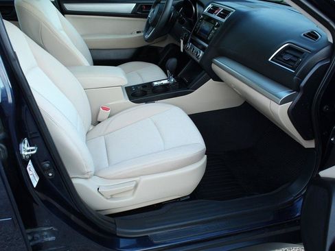 Used 2018 Subaru Outback 2.5i AWD/4WD image 19