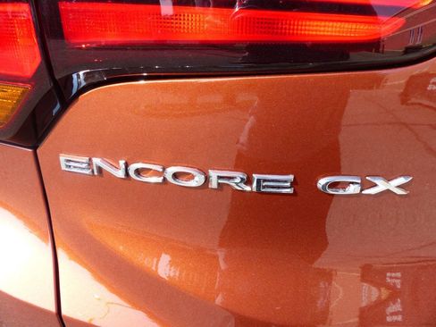 Used 2020 Buick Encore GX Select FWD image 9