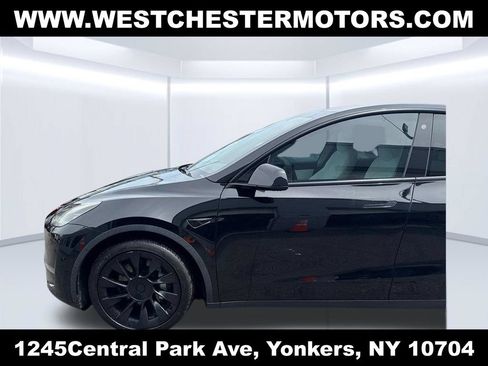 Used 2021 Tesla Model Y Long Range AWD/4WD image 8