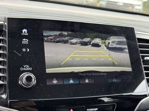 Used 2019 Honda Pilot Touring image 5