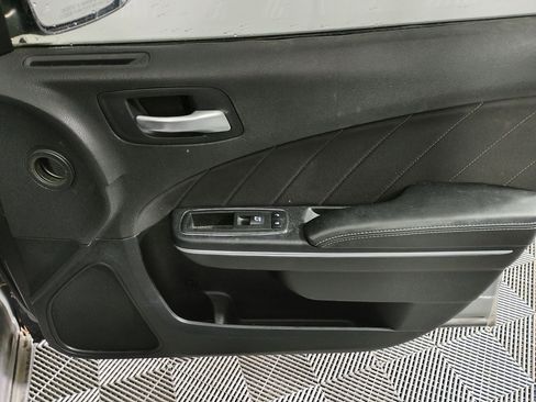 Used 2018 Dodge Charger SXT Plus image 18