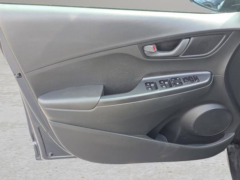 Used 2018 Hyundai Kona SEL image 10