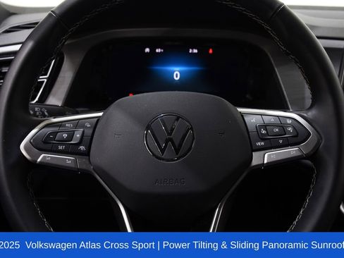 Used 2025 Volkswagen Atlas Cross Sport SE image 11