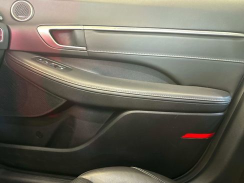 Used 2020 Hyundai Sonata Limited image 23