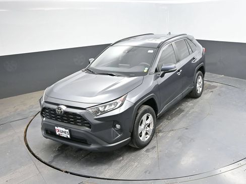 Used 2021 Toyota RAV4 XLE FWD image 23