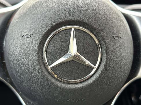 Used 2022 Mercedes-Benz CLA 250 4MATIC image 34