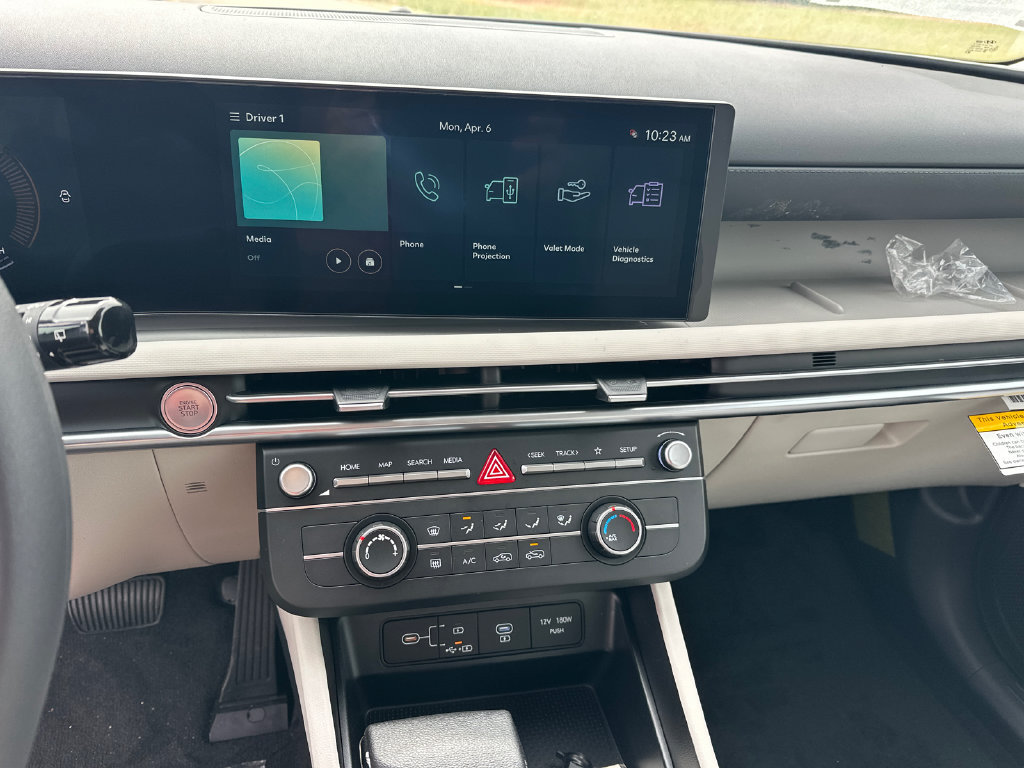Certified 2026 Hyundai Tucson SE FWD image 26