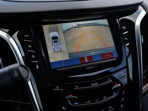 Used 2020 Cadillac Escalade 2WD image 14