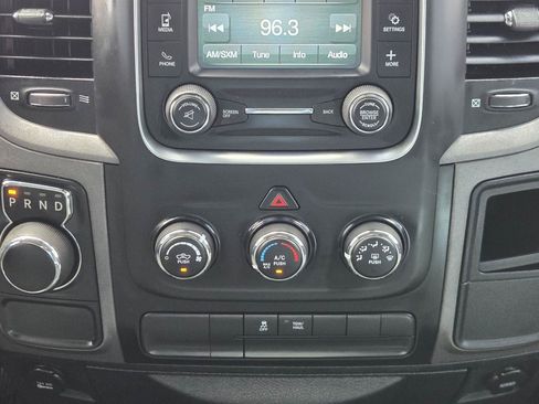 Used 2017 RAM 1500 Express RWD image 21