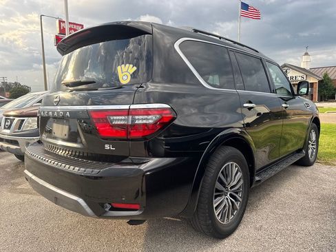 Used 2023 Nissan Armada SL w/ Captain's Chairs Package AWD/4WD image 4