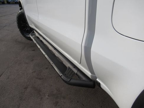 Used 2024 Chevrolet Silverado 1500 ZR2 w/ Technology Package image 24