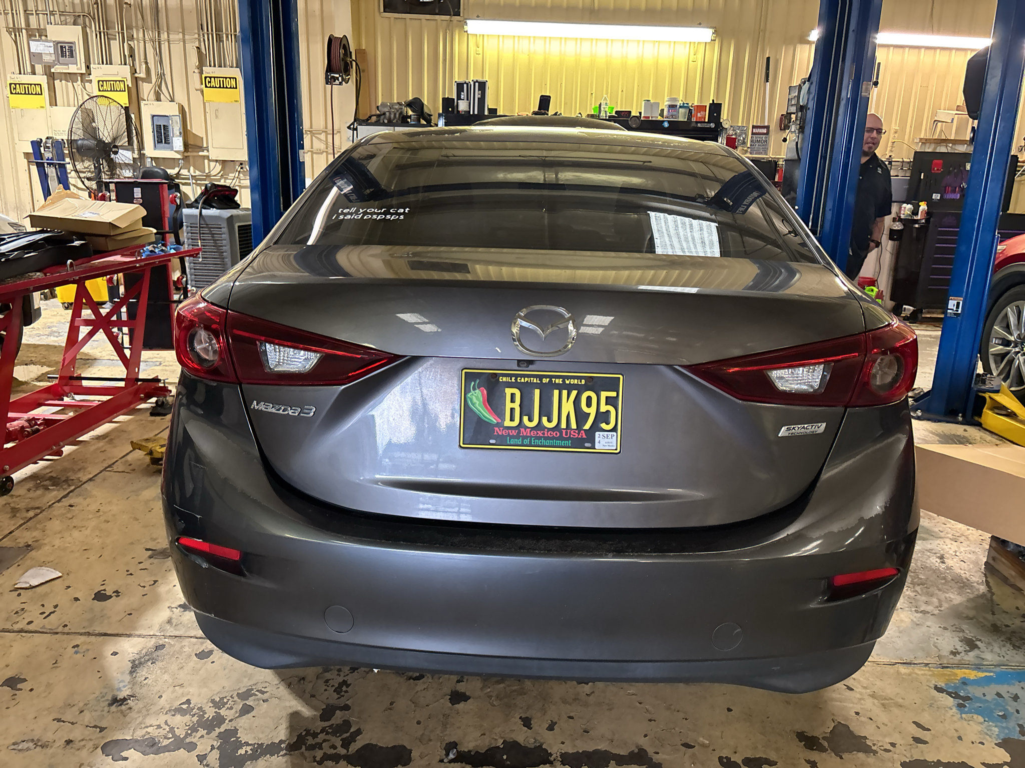 Used 2017 MAZDA MAZDA3 Sport FWD image 4