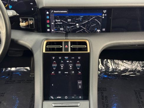Used 2020 Porsche Taycan 4S w/ Premium Package image 24