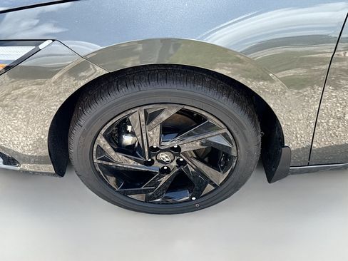New 2026 Hyundai Elantra SEL Sport Premium FWD image 23