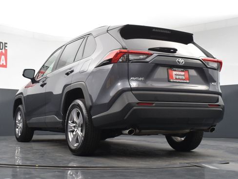 Used 2025 Toyota RAV4 XLE FWD image 26