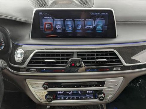 Used 2017 BMW 750i 750I image 27