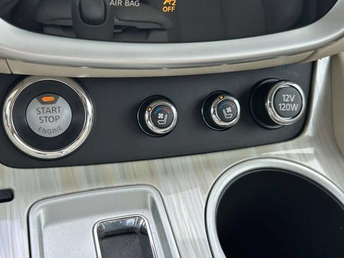 Used 2016 Nissan Murano Platinum w/ Platinum Technology Package FWD image 23