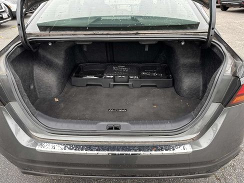 Used 2023 Nissan Altima 2.5 SV w/ SV Premium Package AWD/4WD image 7