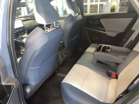 Used 2023 Toyota bZ4X AWD image 25