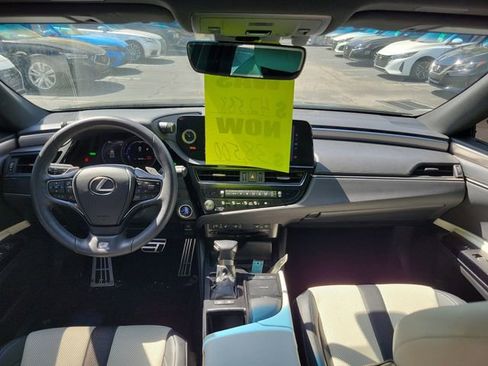 Used 2022 Lexus ES 300h F Sport FWD image 24