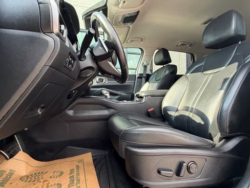 Used 2023 Kia Sorento EX AWD/4WD image 10