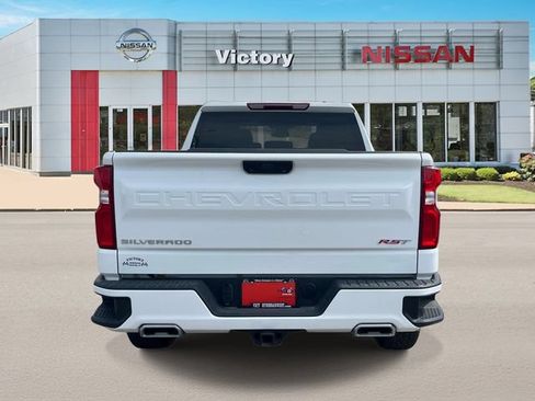 Used 2024 Chevrolet Silverado 1500 RST w/ Z71 Off-Road Package AWD/4WD image 4