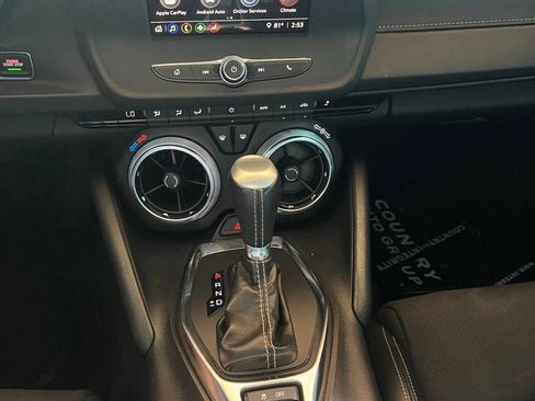 Used 2022 Chevrolet Camaro LT RWD image 15