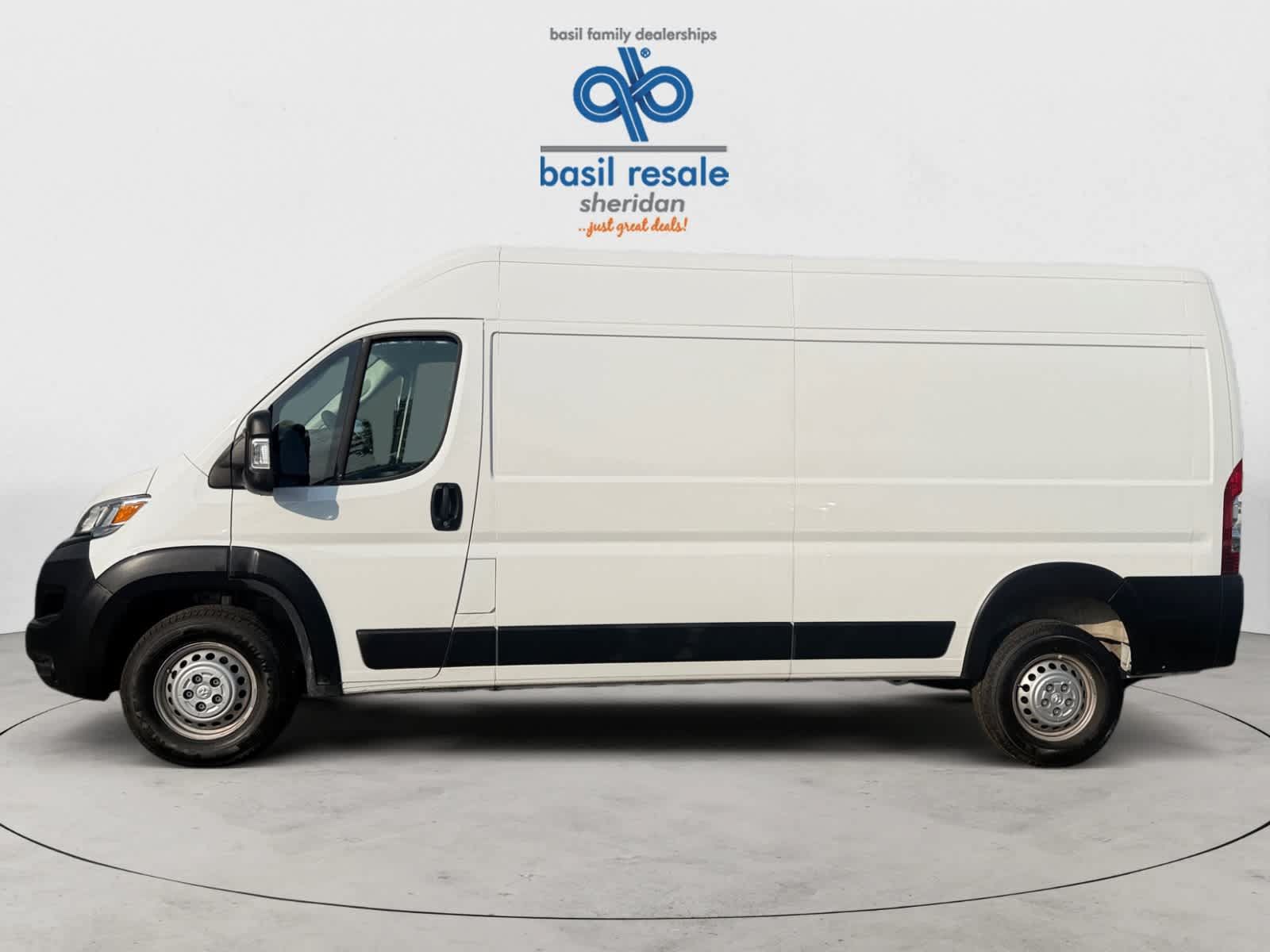 Used 2026 RAM ProMaster 2500 w/ Convenience Group FWD image 3