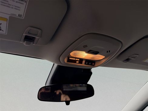 Used 2024 Chevrolet Trax LS w/ LS Convenience Package image 26