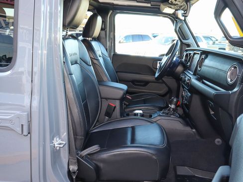 Used 2021 Jeep Wrangler Unlimited Sahara w/ Safety Group image 28