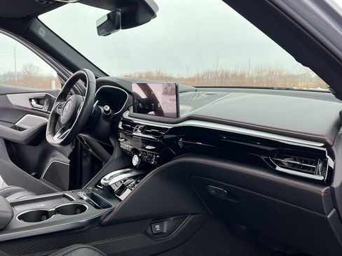 Used 2025 Acura MDX A-Spec image 30