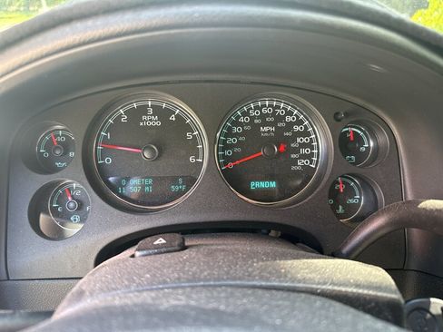 Used 2012 Chevrolet Avalanche LS w/ Convenience Package AWD/4WD image 39